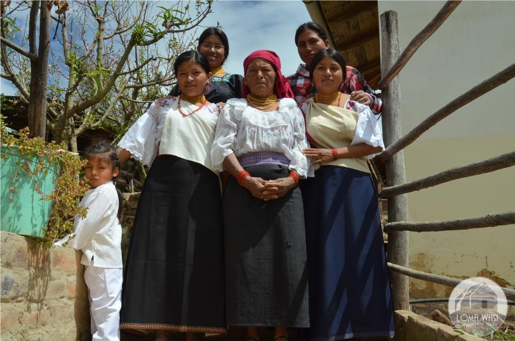 Loma Wasi Alojamiento Rural Indigena En Cotacachi Exterior photo